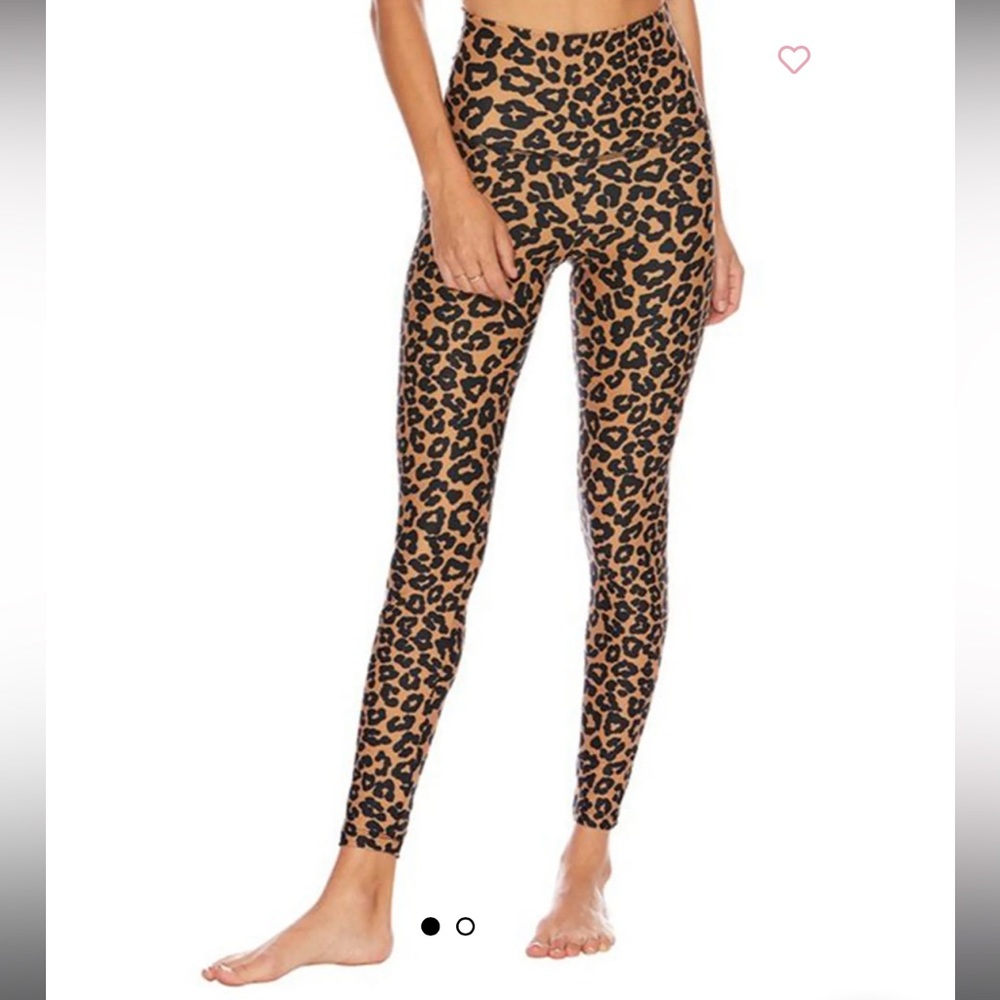BEACH RIOT
PIPER LEGGING cheetah print high waisted